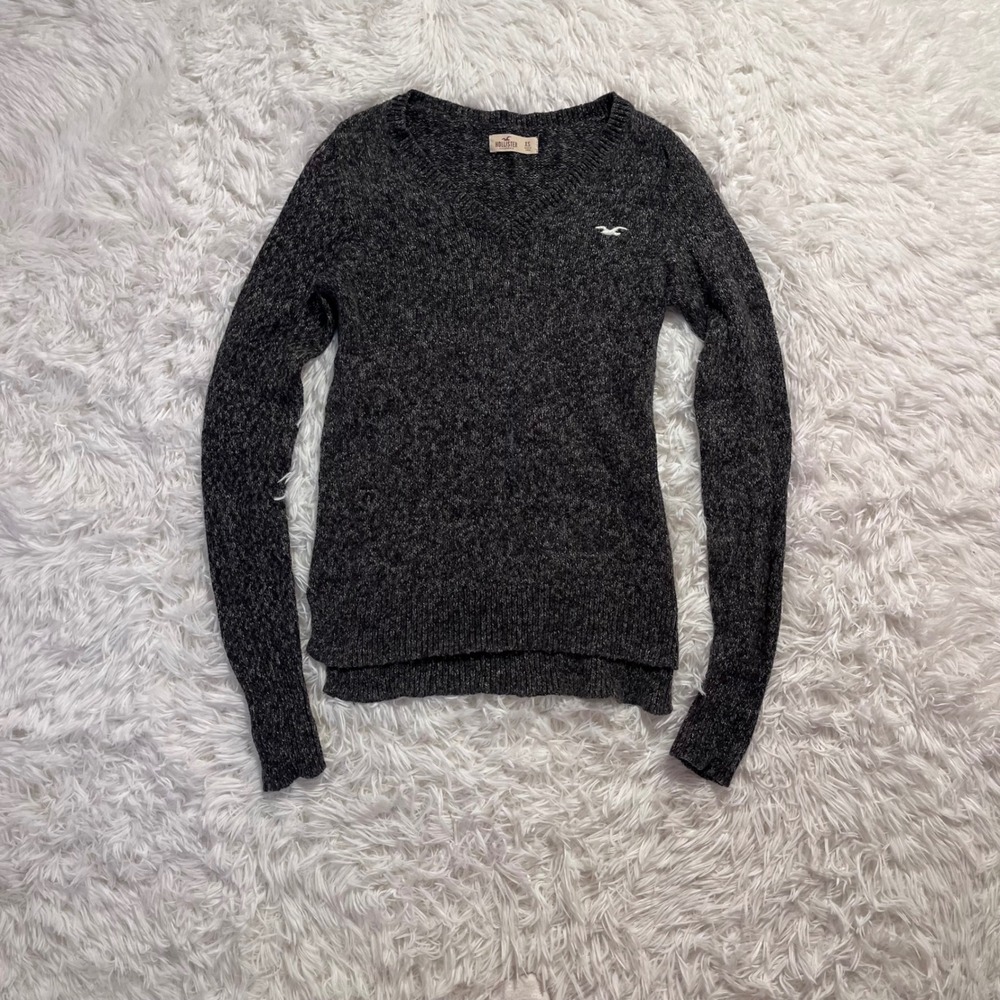 y2k vintage hollister gray embroidered v neck sweater xs